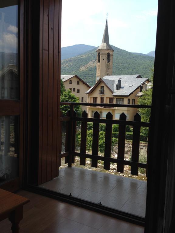 Vora Riu Esterri d'Àneu Exterior foto