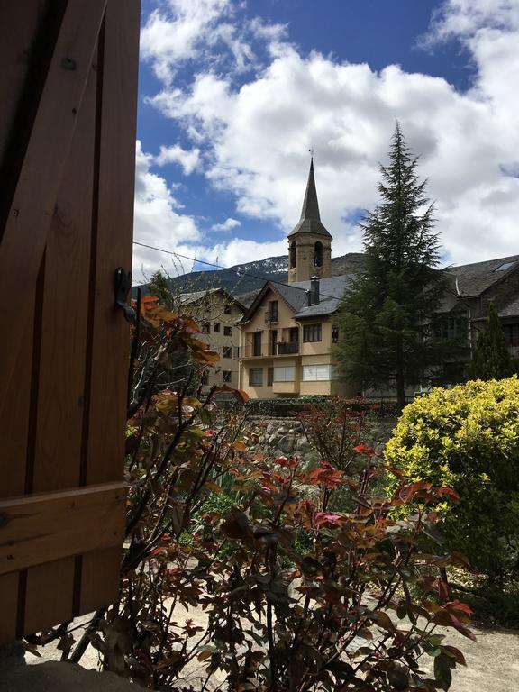 Vora Riu Esterri d'Àneu Exterior foto